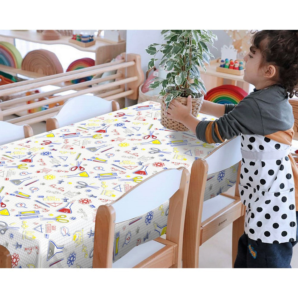 School - Vi Experimenterer, voksdug med motiver fra skolens lidt ældre klasser