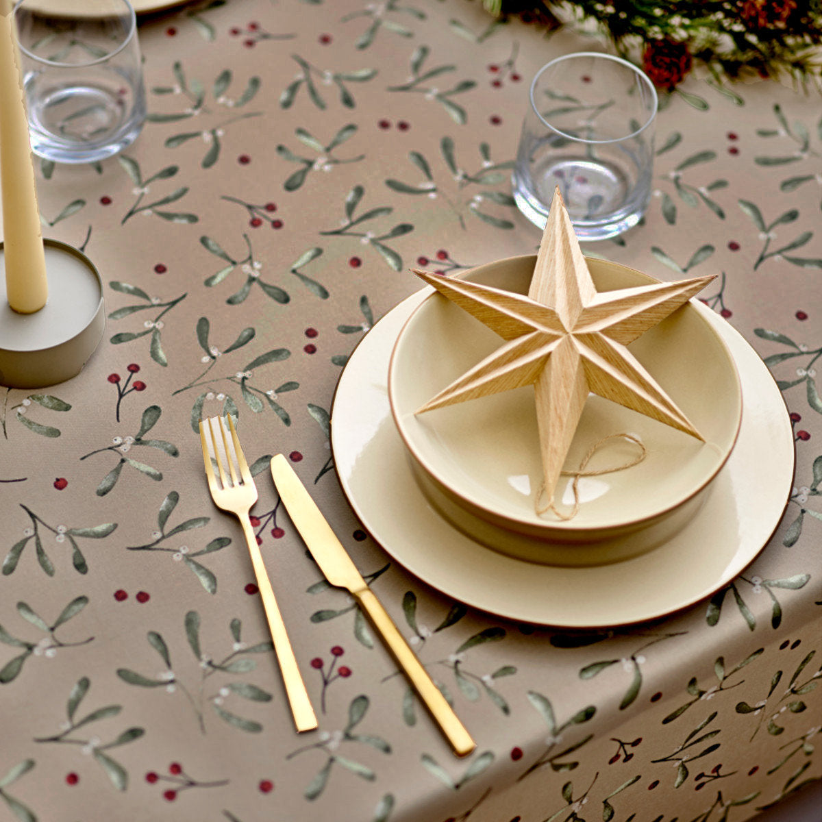 Södahl Juledug - Winter Berries, akryldug i 100% bomuld