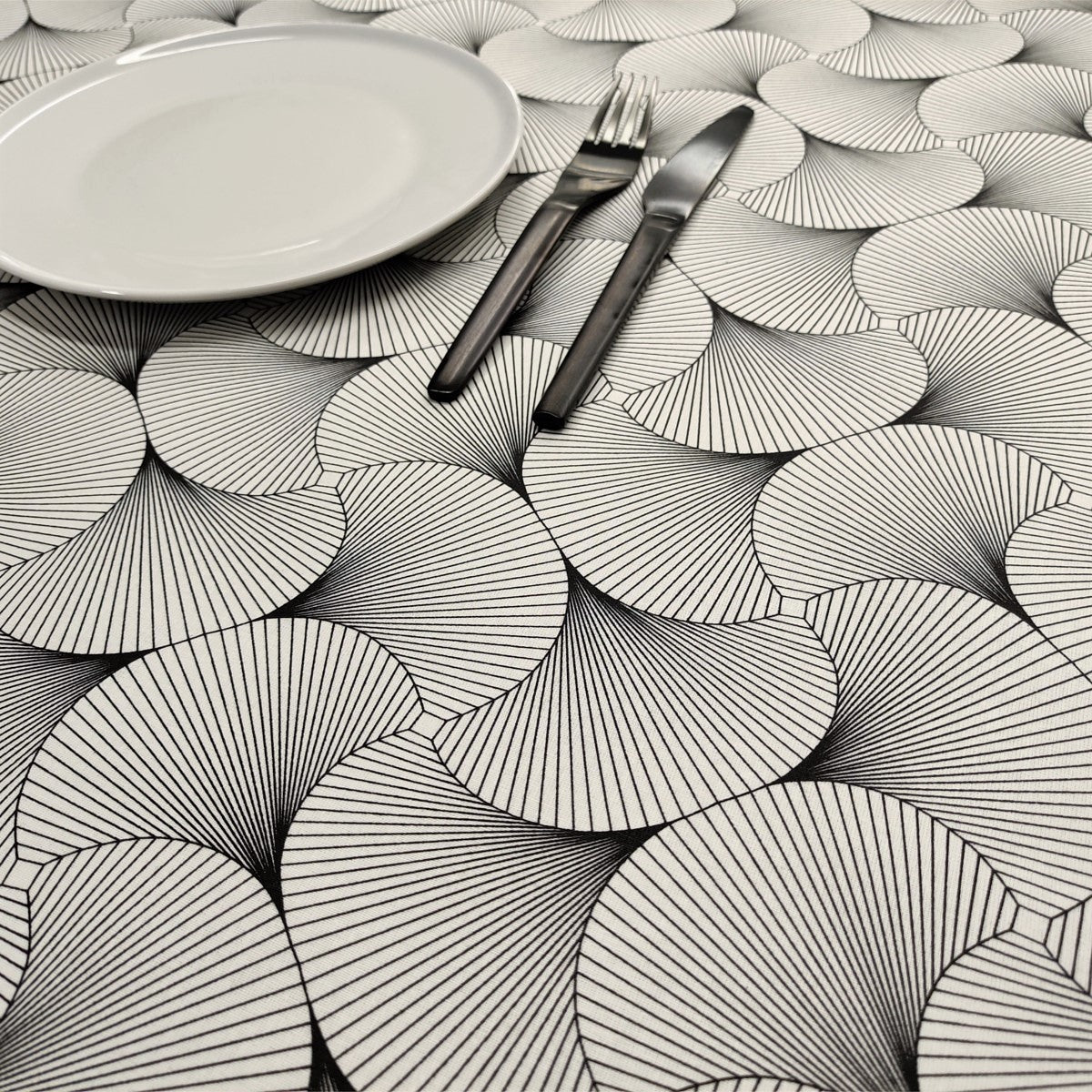 York Sort - Akryldug i 100% bomuld med flot grafisk mønster, 155 cm bred