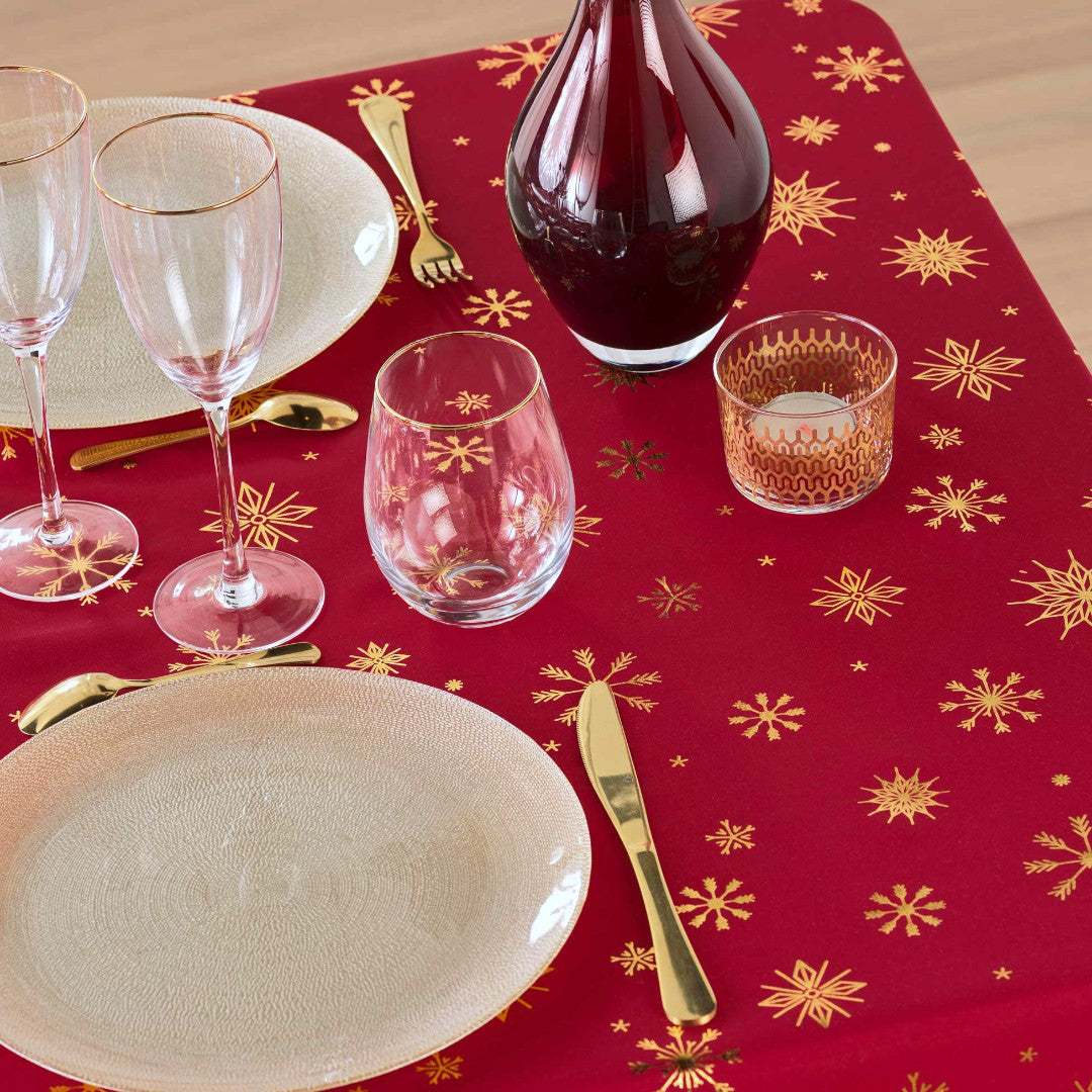 Astrelia Rød/Guld - Juledug med gyldne stjerner, 140 x 240 cm, nærbillede