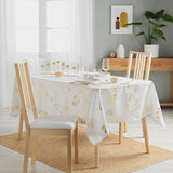 Bloomy Metallic Print - White/Gold - Juledug med anti-plet, 150 x 300 cm, miljø