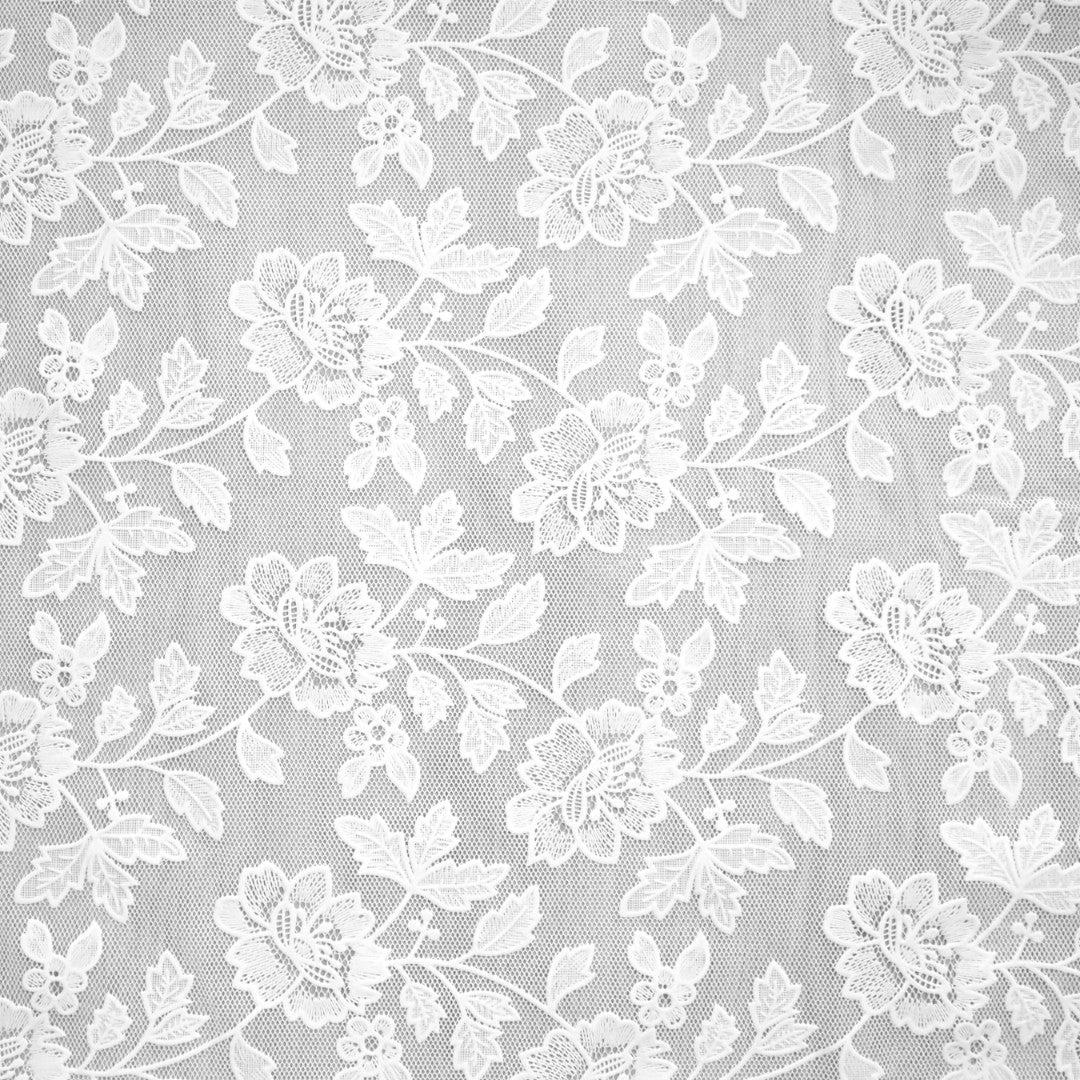 Camellia Lace – Hvid blonde bordløber 50 cm (metermål), motiv