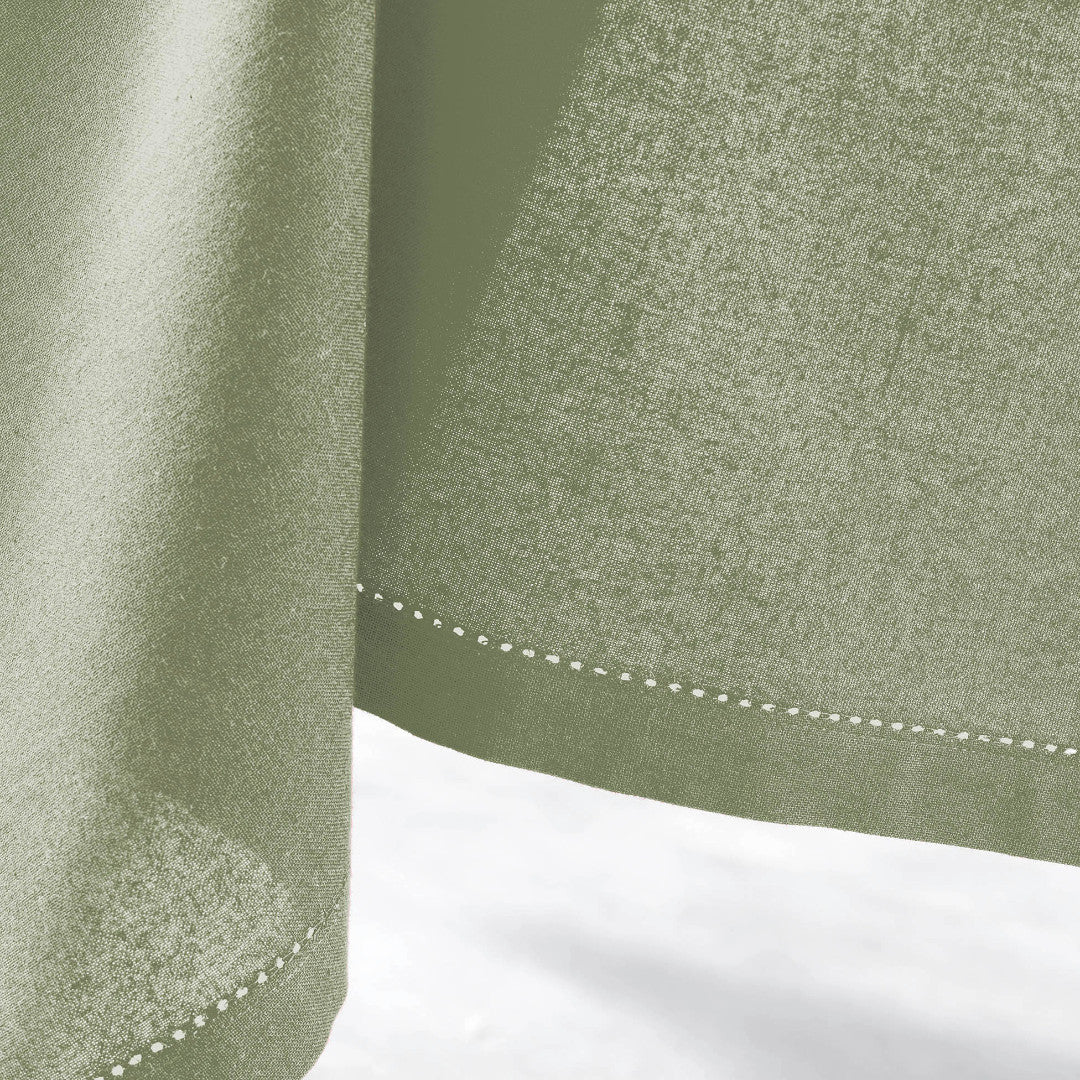 Charline Kaki – Ensfarvet bomuldsdug 140 x 240 cm, nærbillede