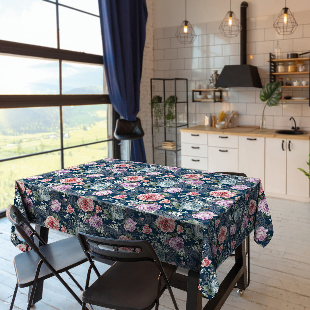 Heritage Rose Blå – Præget voksdug med blomster, miljø