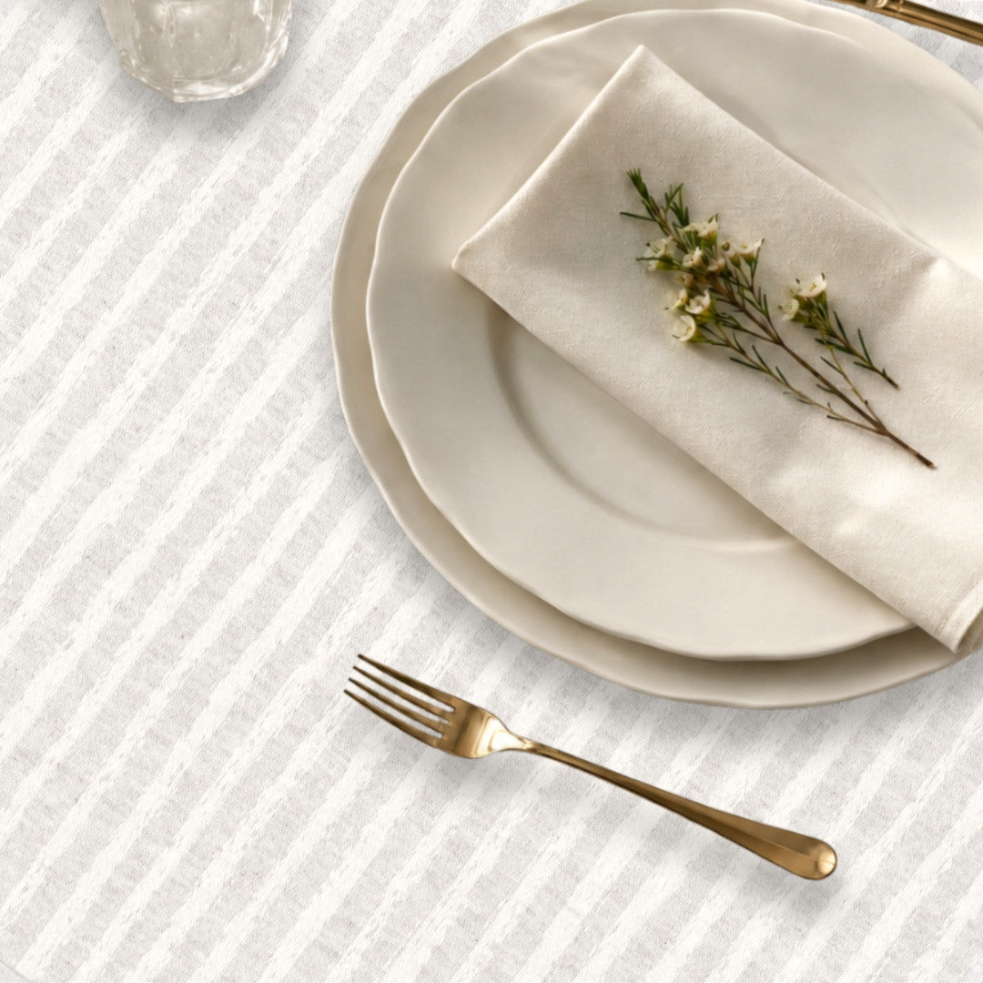 Lam Blanco – Jacquardvævet akryldug i offwhite 160 cm bred, nærbillede