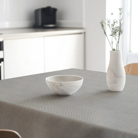 Nagore Gris – Akryldug med klassisk sildebensmønster