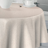 Nordfavn Fine Weave Sand – Glat rund voksdug med diskret tekstiludtryk