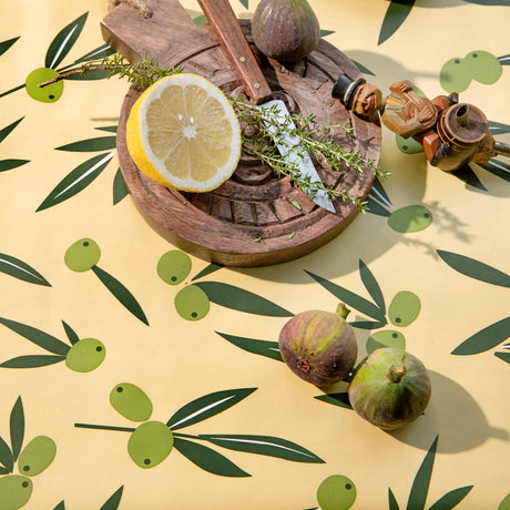 Olive It Jojoba – Captain Cook voksdug med grafisk olivenmotiv, nærbillede