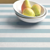 Parallel Linen Blue – Södahl akryldug i 100% bomuld med antiskrid, nærbillede