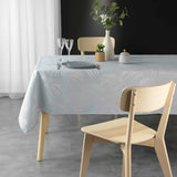 Plumette Grey – Damaskdug med vævet palmebladsmønster – 140 x 240 cm, miljø