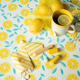 Slice Me Up Limonata – Captain Cook voksdug med grafisk citrusprint, nærbillede