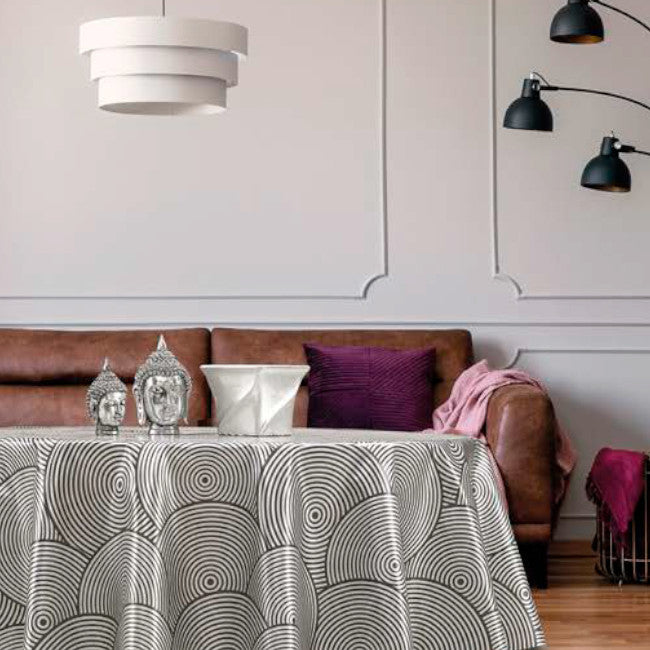 Circles Black/Silver - Voksdug med cirkler i sort og sølv