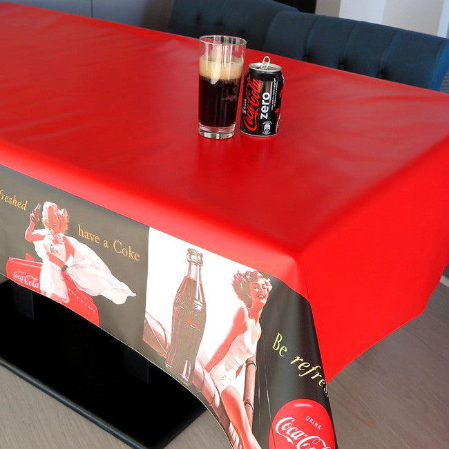 Coca Cola voksdug med bort, 140 cm bred