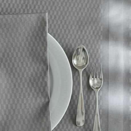 Compliments Damaskdug Tile, Silver Grey