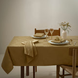 Compliments Wind Damaskdug, Brass - 150 x 250 cm, miljø