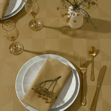 Compliments Wind Damaskdug, Brass - 150 x 300 cm, miljø 1