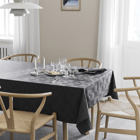 Compliments Wind Damaskdug, grå - 140 x 370 cm, miljø