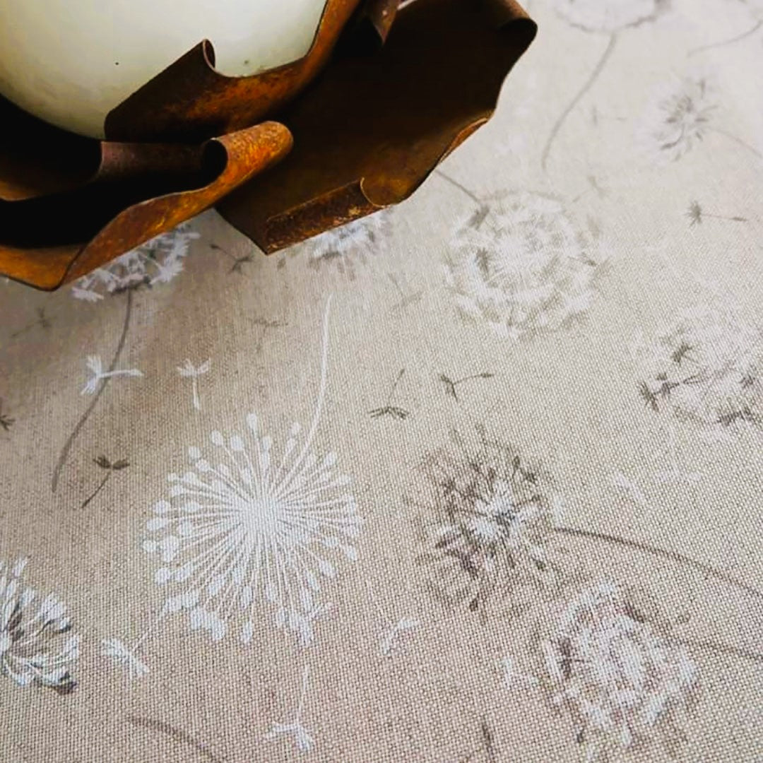 Dairy Flower - Beige Akryldug 140 cm bred