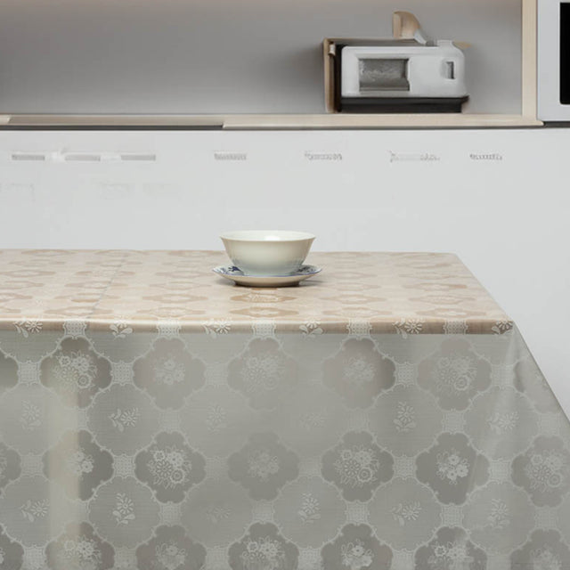 Elegant Transparente – Gennemsigtig voksdug med blomstermønster