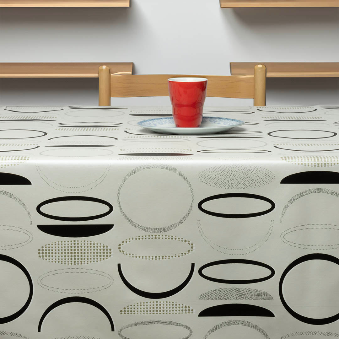 Grafisk Ro – Voksdug med grafiske cirkler, mønster