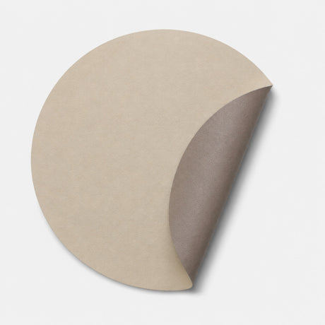 Moon rund dækkeserviet i kunstlæder – Beige/Sand– Ø38 cm