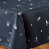 Sapin Mørkeblå/Sølv – Juledug med antiplet 150 x 300 cm, nærbillede