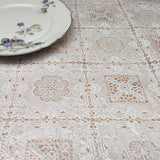 Shiny White Lace - Blondevoksdug med skinnende overflade