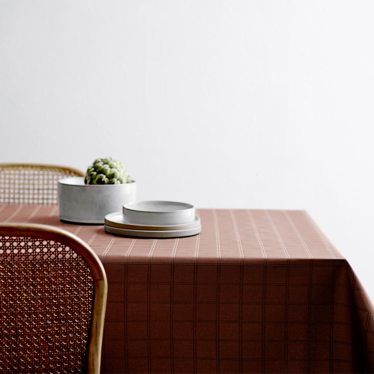 LÆNGDE: 3,2 m - Södahl Clear Damask Rosewood, klassisk damaskvævet akryldug med antiskrid