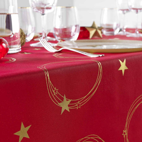 Star Metallic Print Red/Gold - Rød juledug med guldprint, 150 x 240 cm, nærbillede